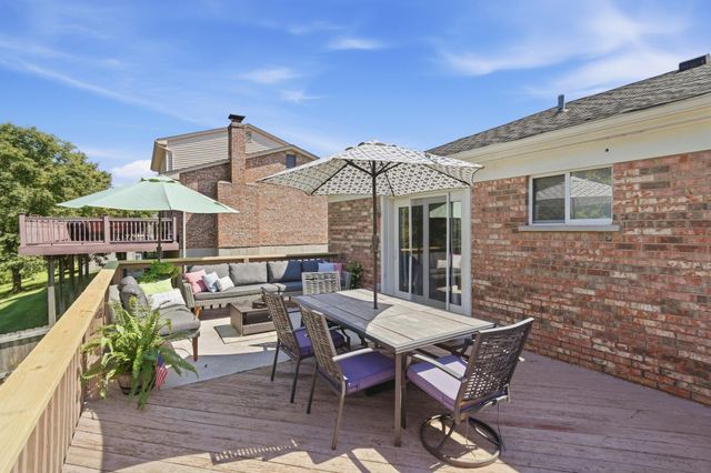 122 Ridge Hill Drive, Highland Heights, KY 41076