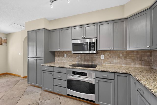 2770 Wolfberry Place NE, Albuquerque, NM 87122