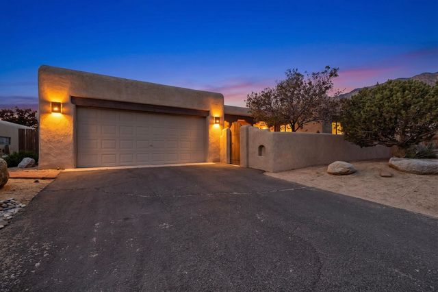 2770 Wolfberry Place NE, Albuquerque, NM 87122