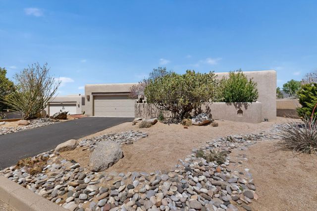 2770 Wolfberry Place NE, Albuquerque, NM 87122
