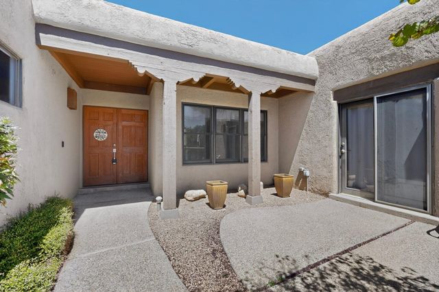 2770 Wolfberry Place NE, Albuquerque, NM 87122