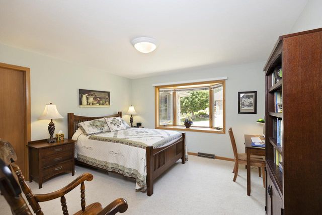 1221 W Sherman AVENUE, Fort Atkinson, WI 53538