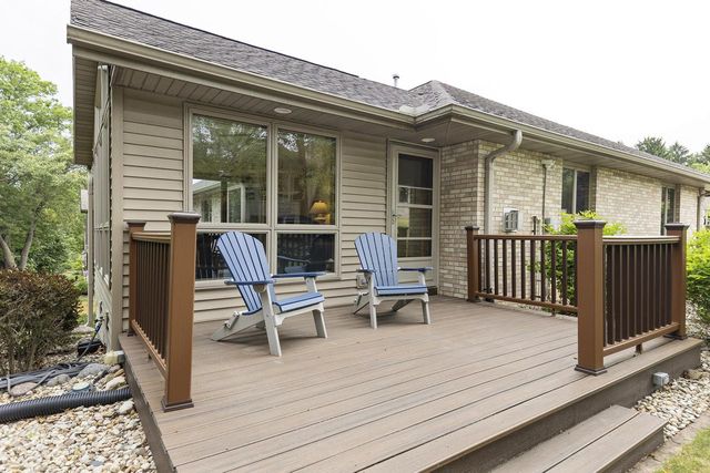 1221 W Sherman AVENUE, Fort Atkinson, WI 53538