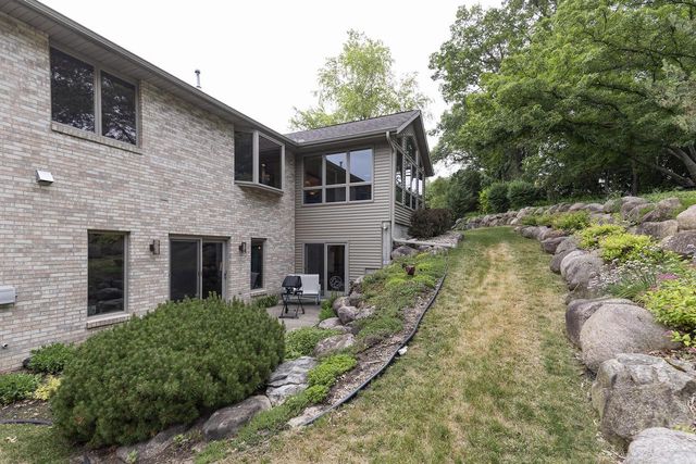 1221 W Sherman AVENUE, Fort Atkinson, WI 53538