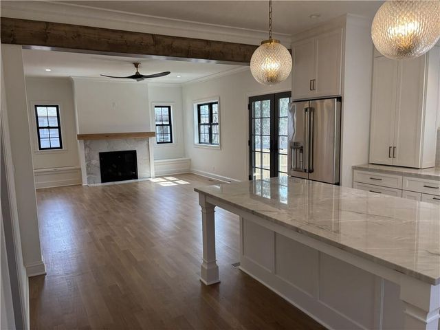 5325 W 72ND Street, Prairie Village, KS 66208