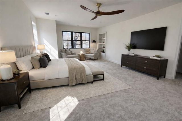 5325 W 72ND Street, Prairie Village, KS 66208