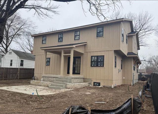 5325 W 72ND Street, Prairie Village, KS 66208