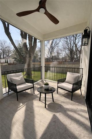 5325 W 72ND Street, Prairie Village, KS 66208