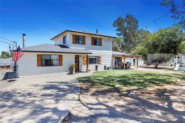 17421 Mark Road, Madera, CA 93636
