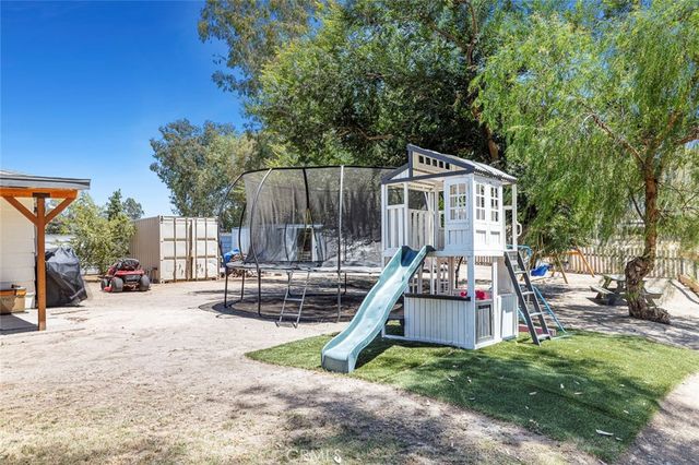 17421 Mark Road, Madera, CA 93636