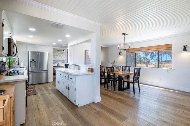 17421 Mark Road, Madera, CA 93636
