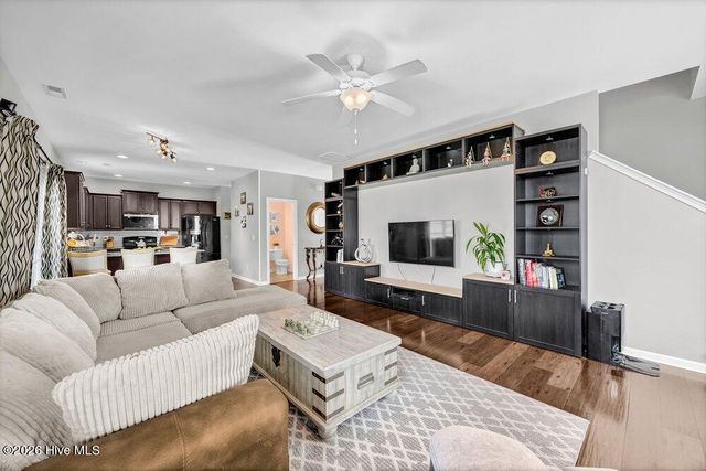 7728 Champlain Drive, Wilmington, NC 28412