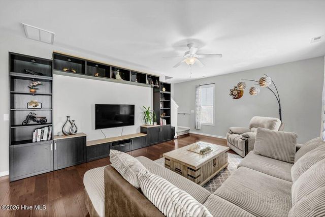 7728 Champlain Drive, Wilmington, NC 28412