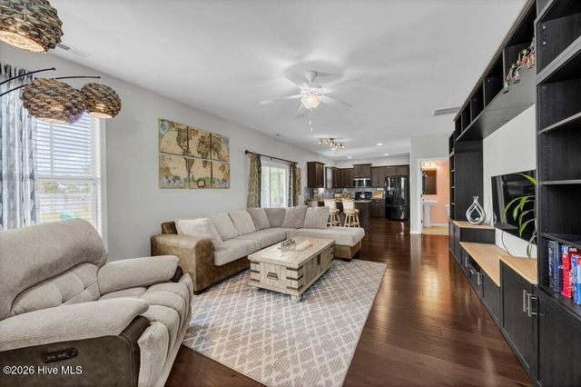 7728 Champlain Drive, Wilmington, NC 28412