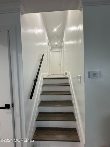 46 Hilltop Road, West Long Branch, NJ 07764