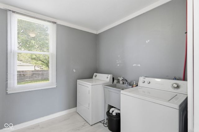 3538 N Lynhurst Drive, Indianapolis, IN 46224