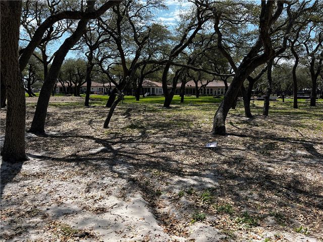 1121 Acorn Dr, Fulton, TX 78358