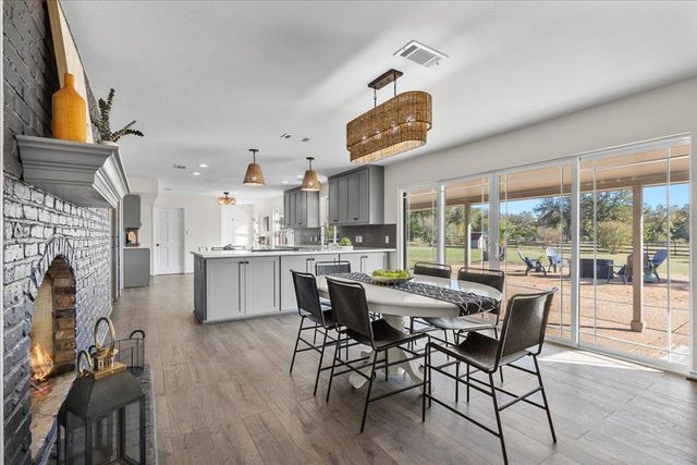 1180 Live Oak LOOP, Buda, TX 78610