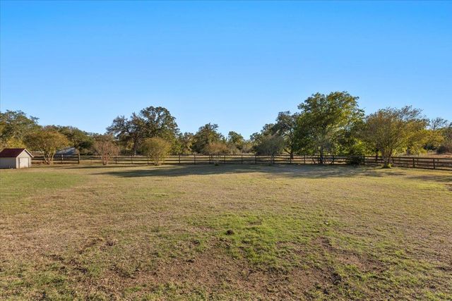 1180 Live Oak LOOP, Buda, TX 78610