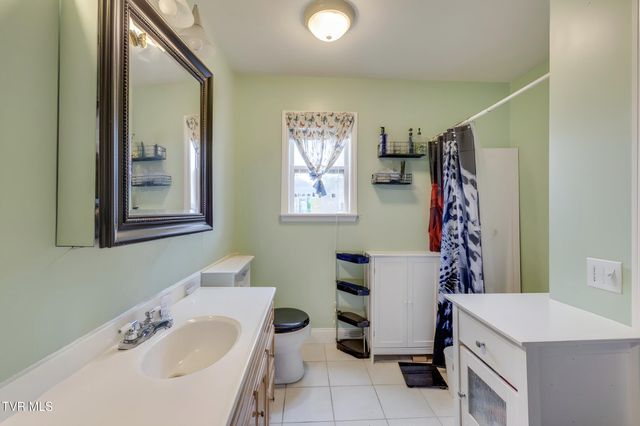119 Seth Street, Roan Mountain, TN 37687