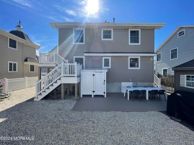 11 Dover Avenue, Lavallette, NJ 08735
