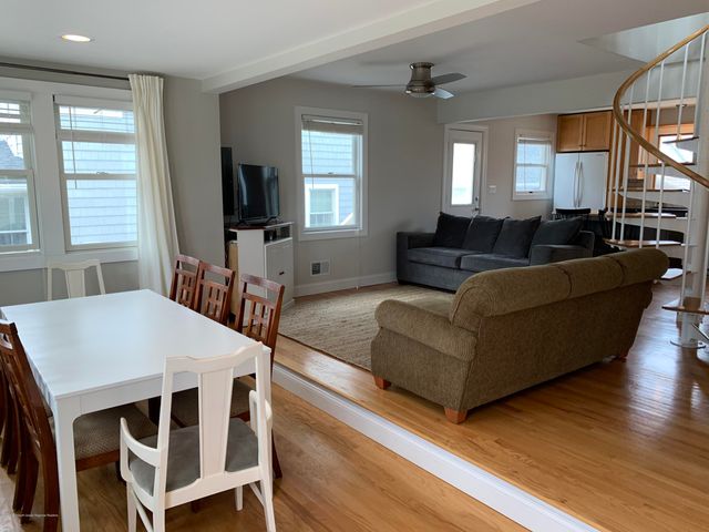 11 Dover Avenue, Lavallette, NJ 08735