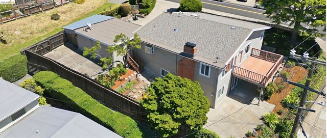 2205 Scenic Street, El Cerrito, CA 94530