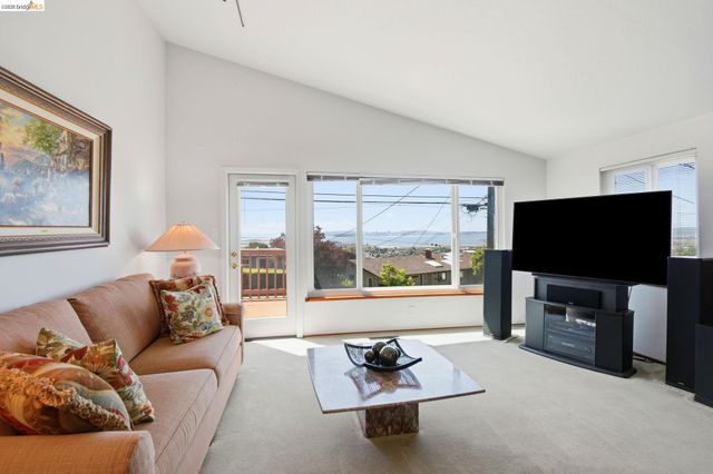 2205 Scenic Street, El Cerrito, CA 94530