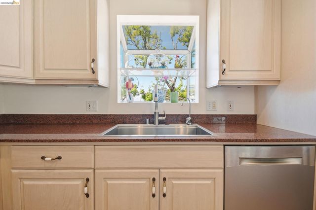 2205 Scenic Street, El Cerrito, CA 94530