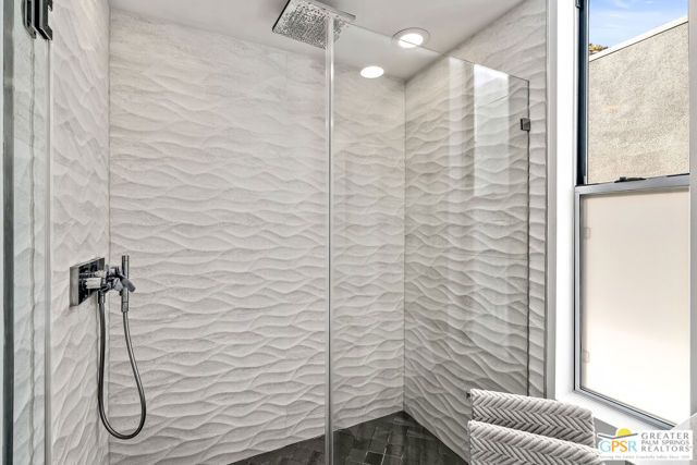 332 Goleta Way, Palm Springs, CA 92264