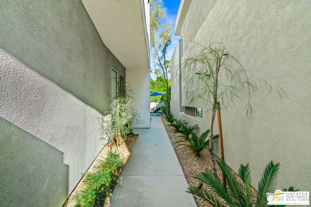 332 Goleta Way, Palm Springs, CA 92264