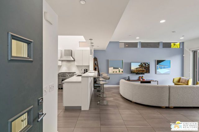 332 Goleta Way, Palm Springs, CA 92264