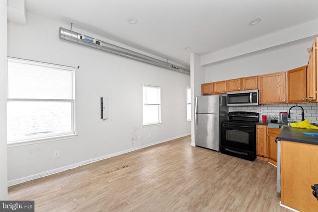 1305 N 15TH ST, Philadelphia, PA 19121