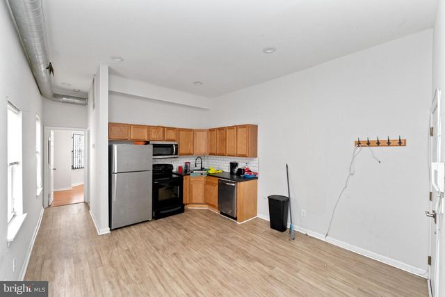 1305 N 15TH ST, Philadelphia, PA 19121