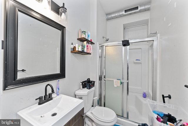 1305 N 15TH ST, Philadelphia, PA 19121