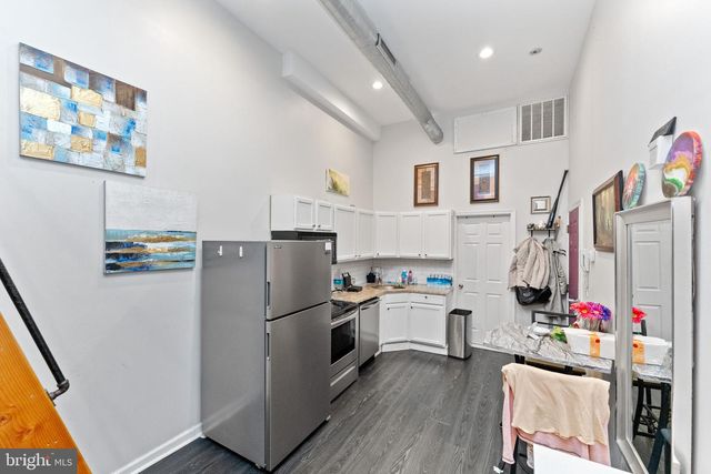 1305 N 15TH ST, Philadelphia, PA 19121