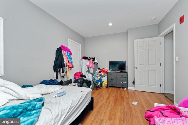 1305 N 15TH ST, Philadelphia, PA 19121
