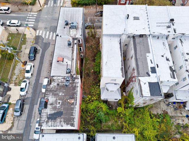 1305 N 15TH ST, Philadelphia, PA 19121