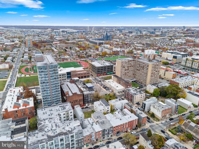 1305 N 15TH ST, Philadelphia, PA 19121