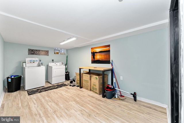 1305 N 15TH ST, Philadelphia, PA 19121