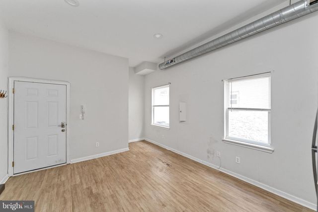 1305 N 15TH ST, Philadelphia, PA 19121