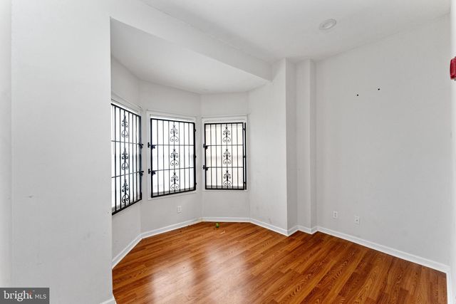 1305 N 15TH ST, Philadelphia, PA 19121