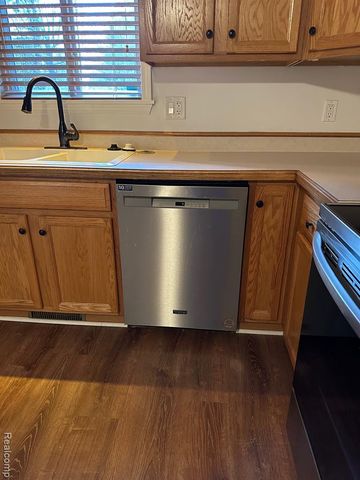 6939 Alma Court, Saginaw, MI 48603