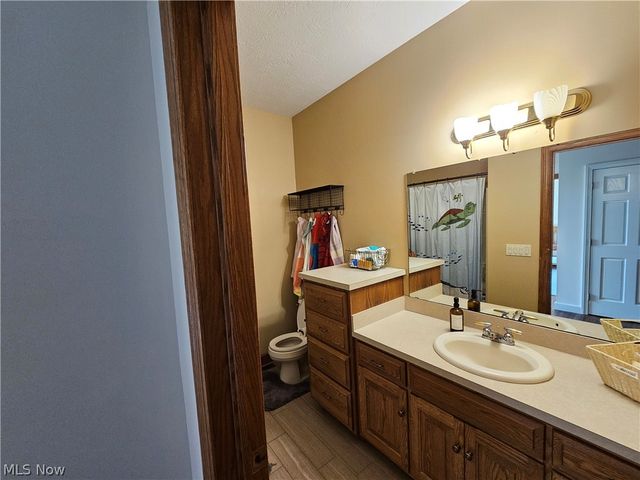 2363 Tabor Ridge Road NE, New Philadelphia, OH 44663