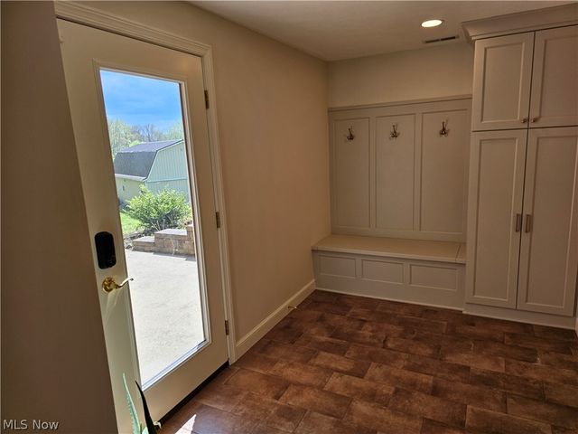 2363 Tabor Ridge Road NE, New Philadelphia, OH 44663