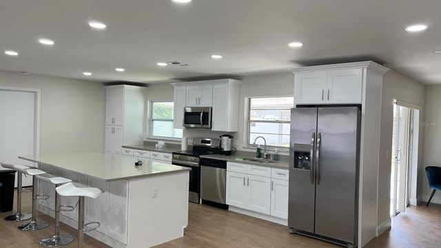 8242 SANDBERRY BOULEVARD, Orlando, FL 32819