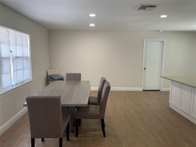 8242 SANDBERRY BOULEVARD, Orlando, FL 32819