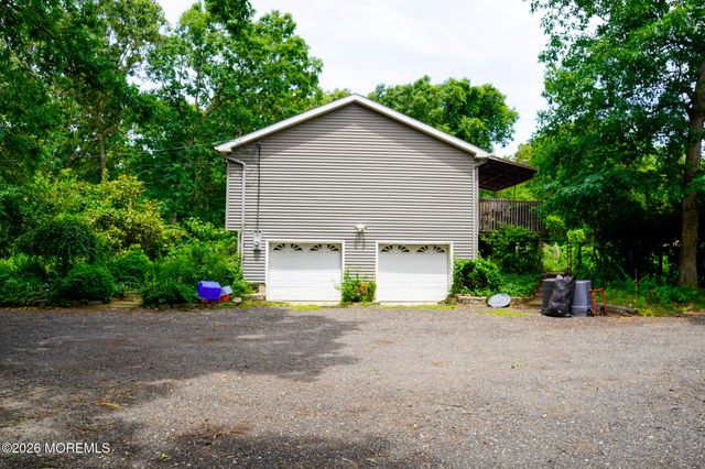 160 Lanes Pond Road, Howell, NJ 07731