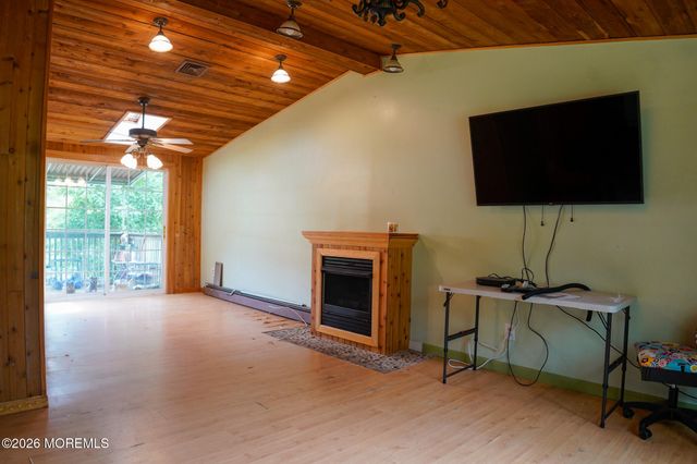 160 Lanes Pond Road, Howell, NJ 07731