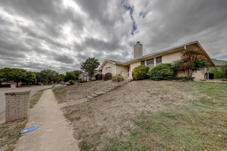 212 Oak Hill Dr, Kerrville, TX 78028